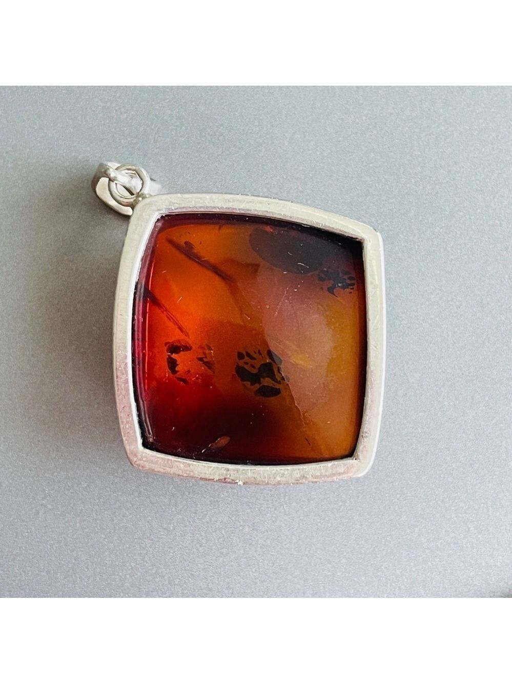 RAW MATTE COGNAC AMBER DIAMOND SHAPE STERLING SILVER VINTAGE PENDANT INC… - Picture 7 of 9